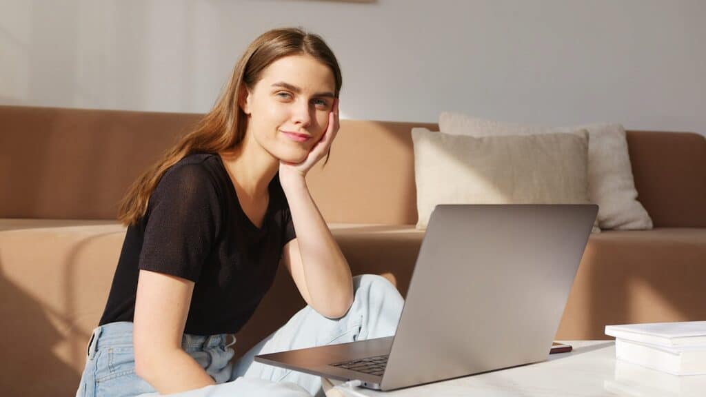 Discover the Benefits of Online Treatment for Anxiety